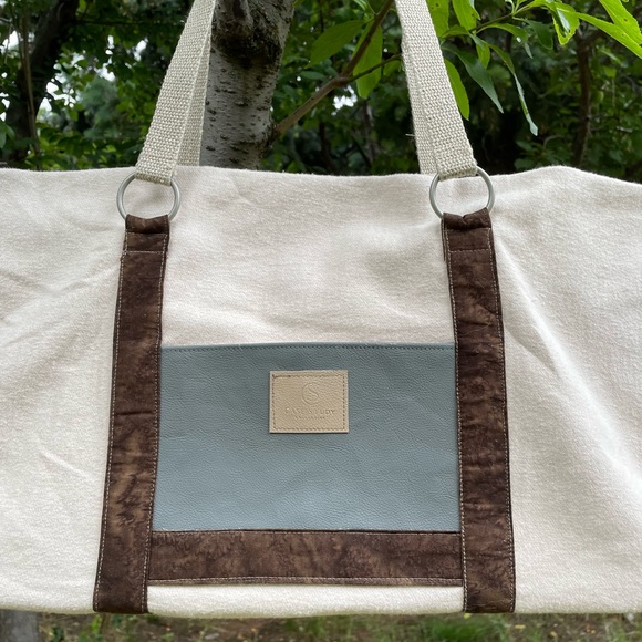 Tote bag, perfect for the market or as a book bag. - Picture 3 of 4